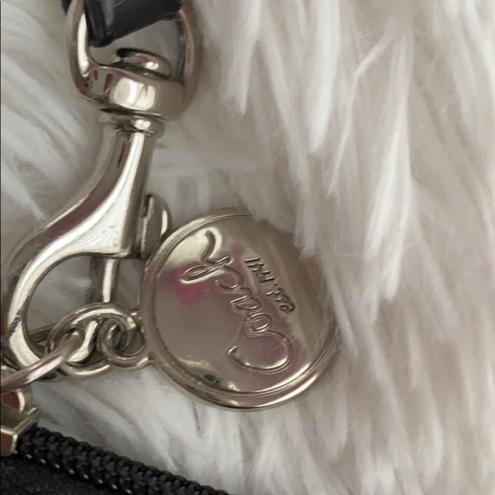 Wristlet - Picture 4 of 7